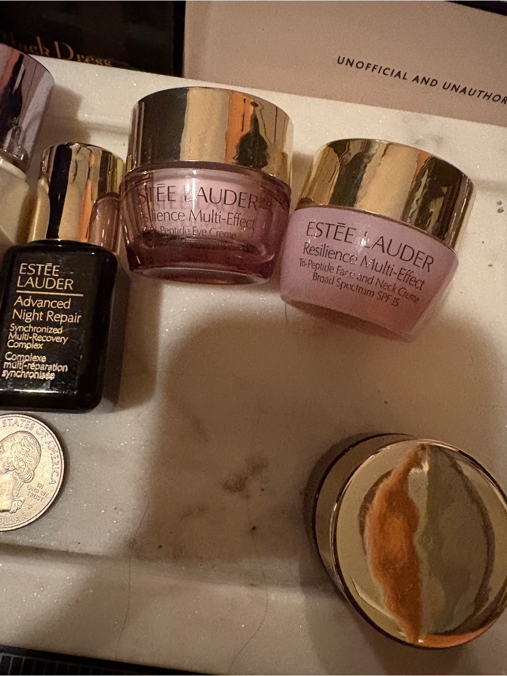 Estée Lauder Deluxe Travel Skincare Bundle - ANR, Perfectionist Pro, Resilience - Picture 4 of 7